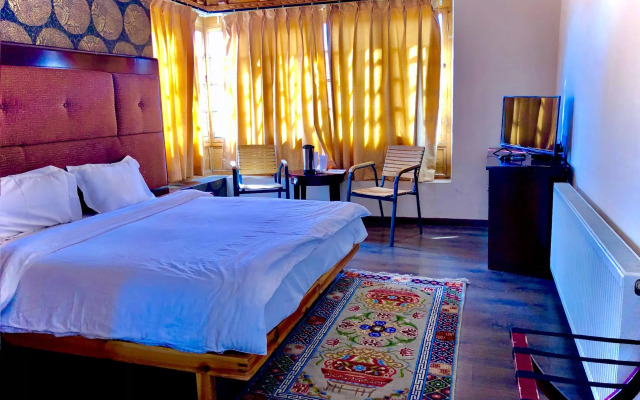 Hotel Spic N Span