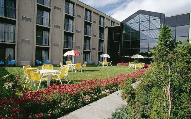La Saguenéenne - Hôtel et Centre de Congrès