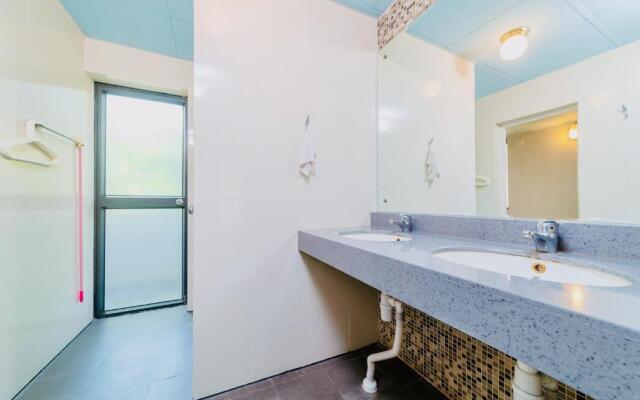 Shenzhen Loft Youth Hostel