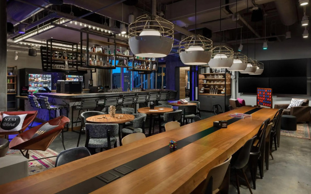 Moxy Boston Downtown
