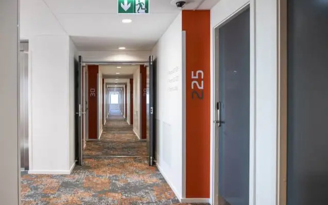 Super 8-Airport Downtown