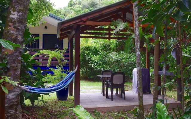 Thornton Beach Bungalows Daintree