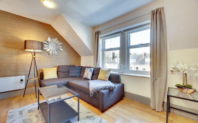 Week2Week 2Bed & 2Bath Jesmond Apartment