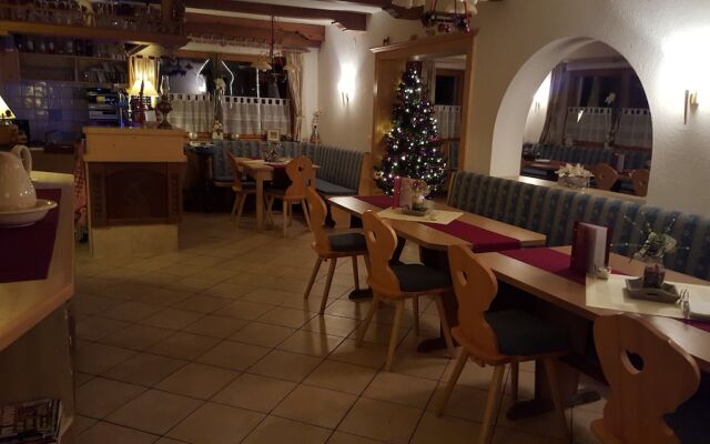 Hotel Pension Almrose