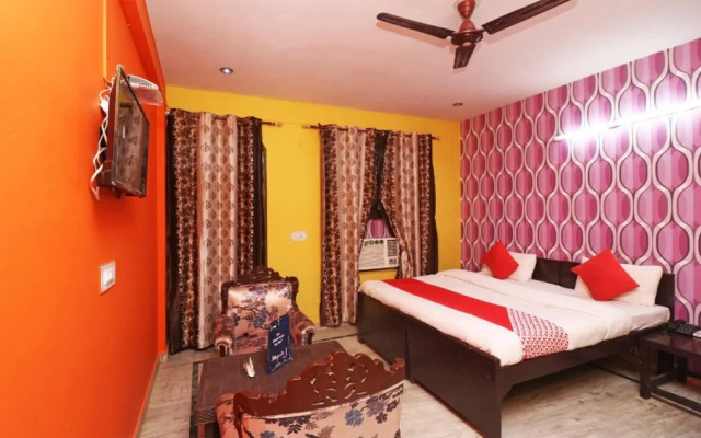 OYO 16146 Royal Guest House