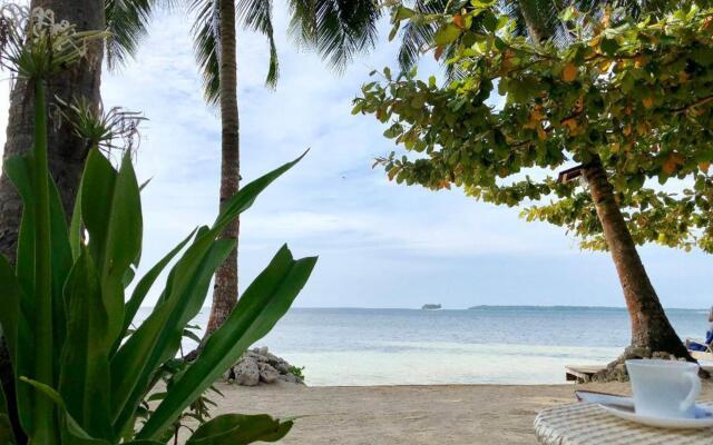 Cherinicole Beach Resort