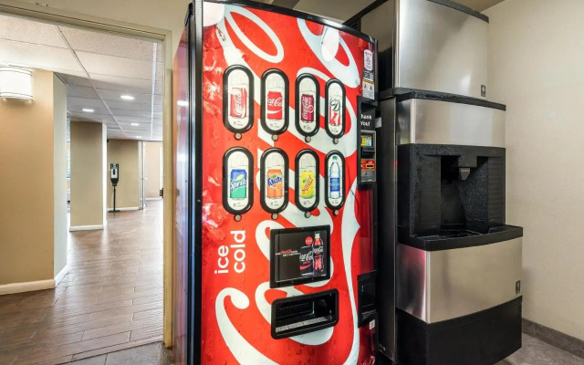 Quality Inn & Suites near NAS Fallon