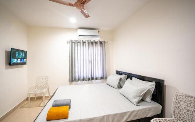 Yellow Bells Signature