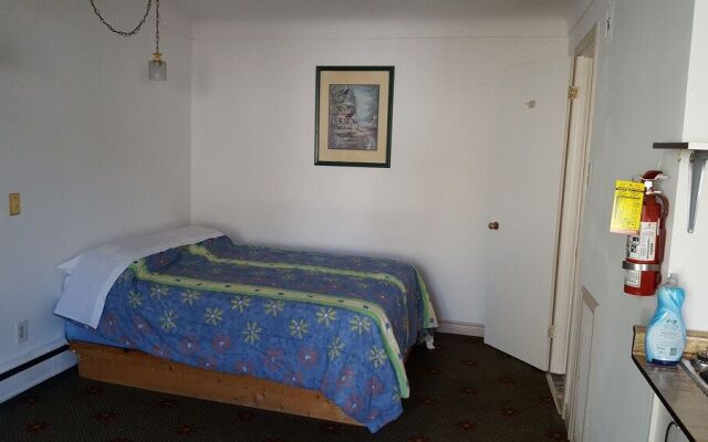 Glenwood Motel and Cottages