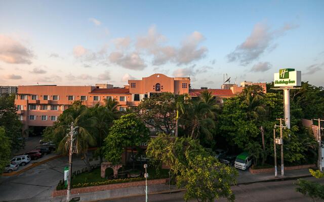 Holiday Inn Ciudad del Carmen, an IHG Hotel