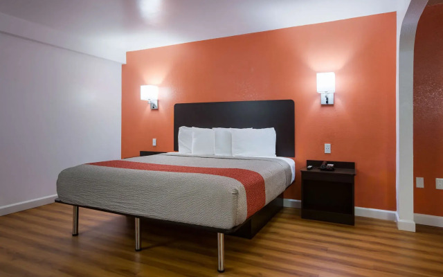 Motel 6 Suwanee, GA - Gwinnett Center