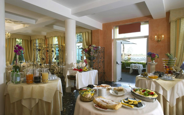 Viktoria Palace Hotel