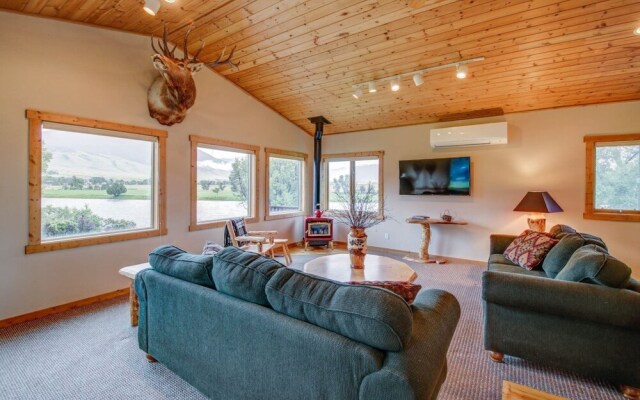 PV - Yellowstone River Retreat