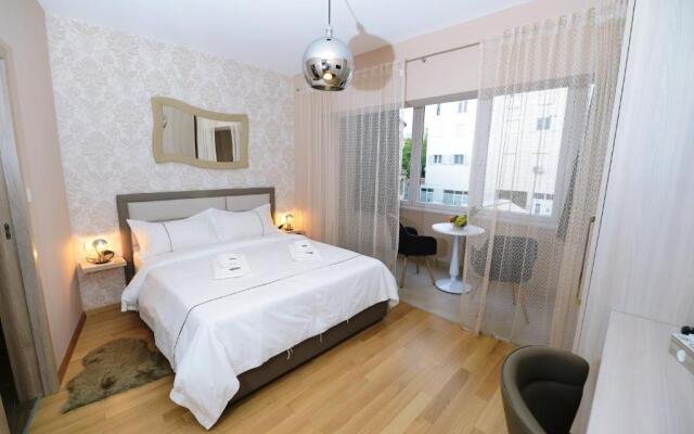Zoilo Rooms