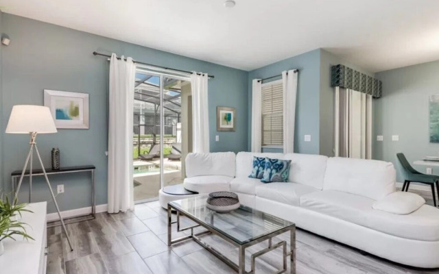 Upscale Champions Gate Townhome - 4 Bed