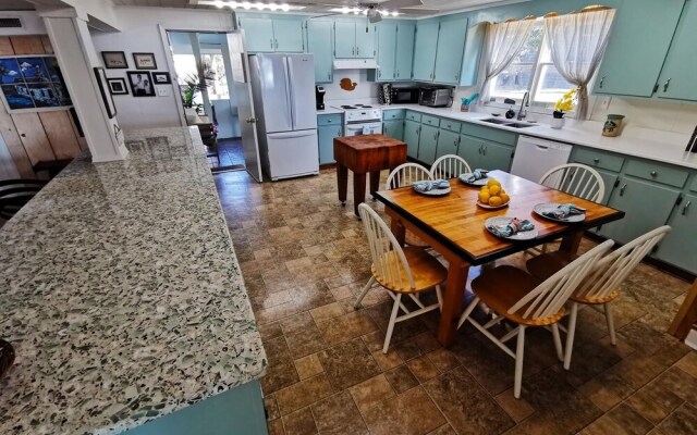 Sea Perch - 6 Br Home