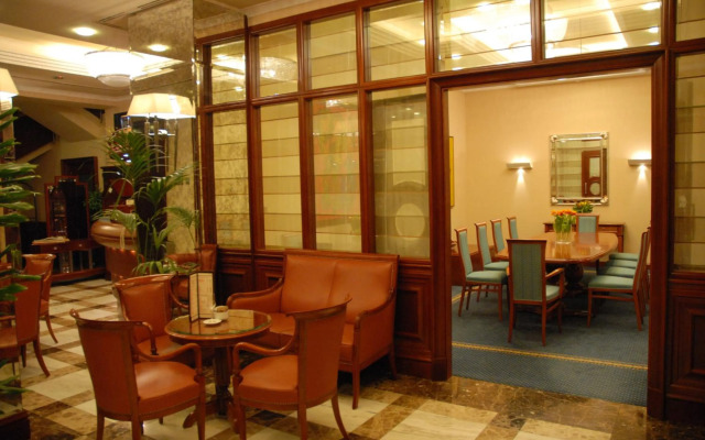Best Western Premier Hotel Astoria