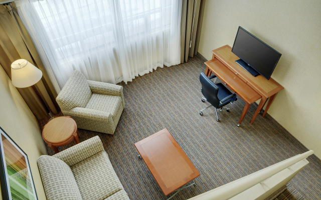 Holiday Inn Hotel & Suites London by IHG