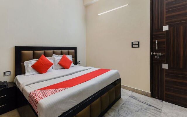 OYO 22968 Devanshi Residency