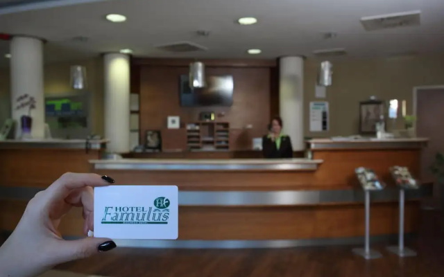 Famulus Hotel