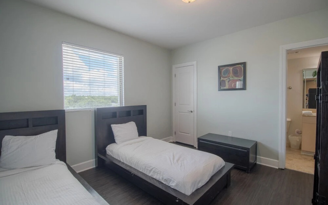 Ocean Club 604 Deluxe - Two Bedroom Apartment