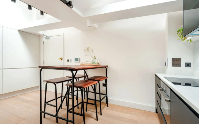 Notting Hill Gate Residence VI