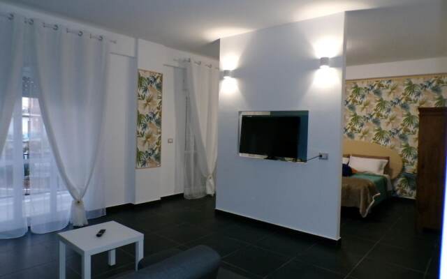 Agati Apartment With air Conditioning - Wi-fi - in the City Center