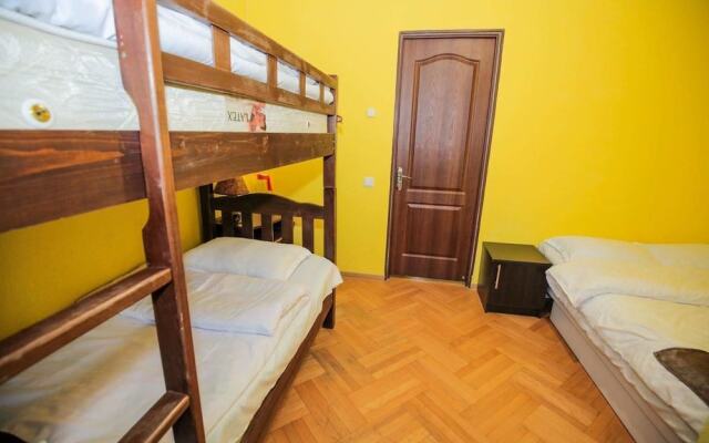 Отель Family Hotel Laba