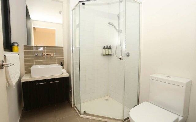 2 Bedrooms 2 Bathrooms Opposite Melbourne Central