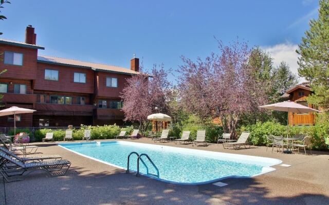 Waterford 18 3 Bedroom Townhouse