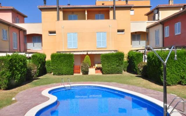 Casa Vista a la Piscina Para 10 Personas en Cambrils