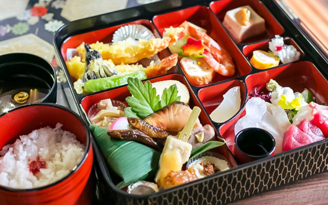 naokonoza Omiya Gojo