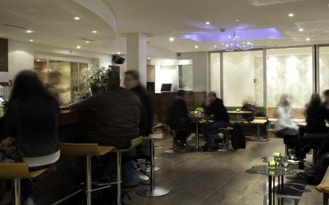 PLATZHIRSCH ZÜRICH - Downtown Boutique Hotel & Sushi Lounge