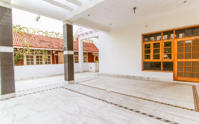 OYO 9008 Hotel JMD Inn