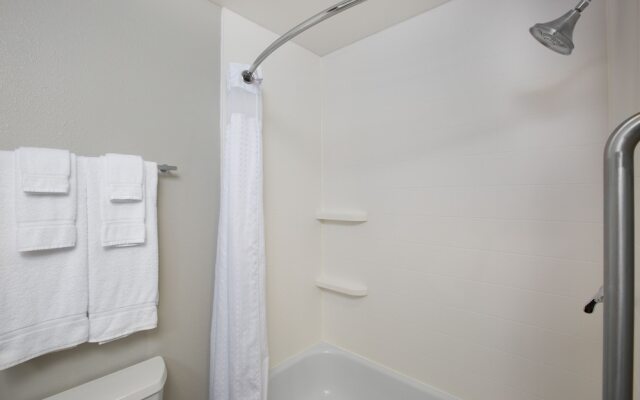 Holiday Inn Express Hastings