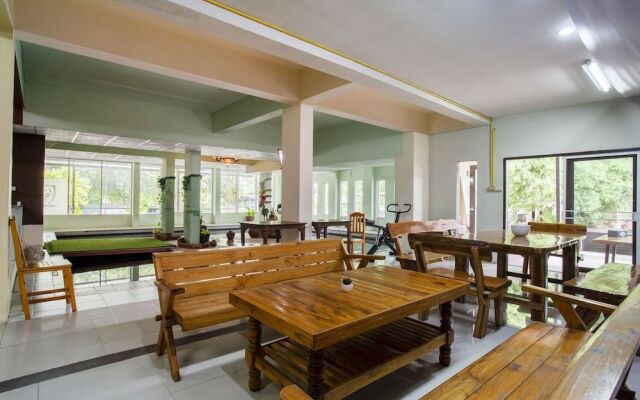 OYO 75356 Thipsiri Lodge