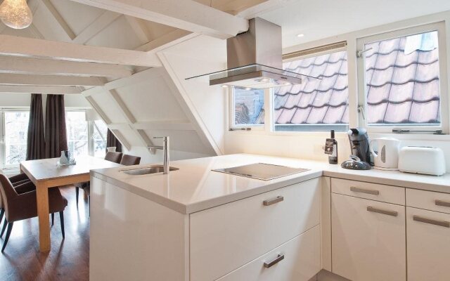 Rembrandtplein Apartment Suites