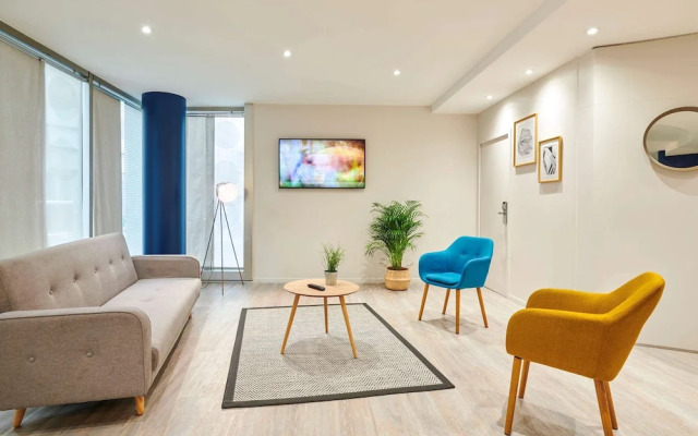 Residence La Defense Gde Arche