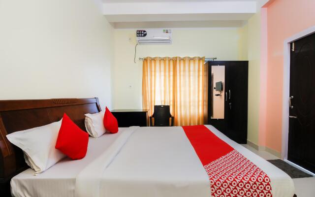 OYO 74705 Hotel Shree Galaxy