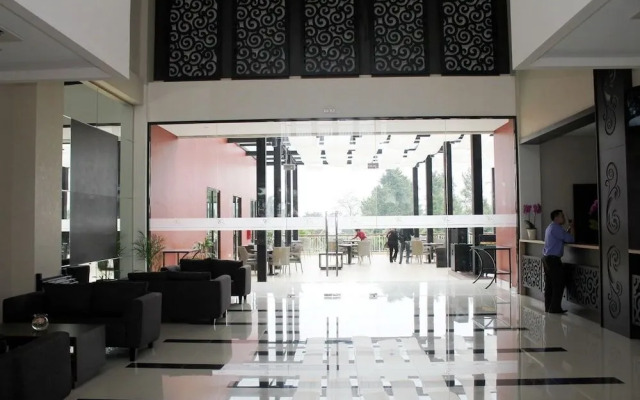 Padjadjaran Suites Resort and Convention Hotel