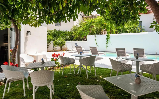Epavli Boutique Hotel