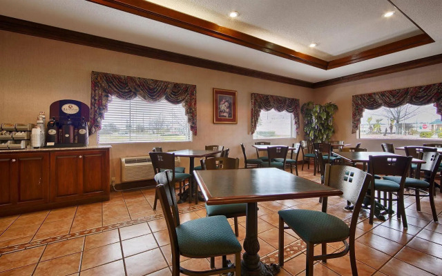 Best Western Inn & Suites