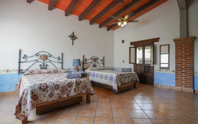 Family house in Oaxtepec Pool & Hot tub