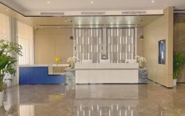 Echarm Hotel (Macheng Square Branch)
