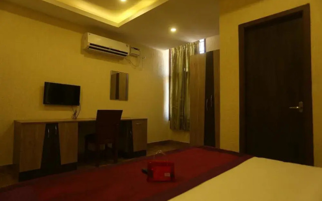OYO 10222 Hotel Anbu Park