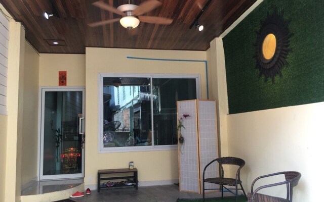 Life Hostel