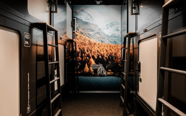 Capsule Hotel - Zurich Airport