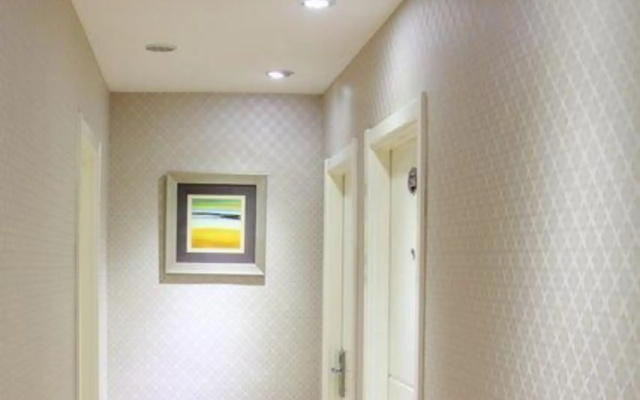 You N Hotel (Qingdao Wanjia Plaza Taitung Metro Station)(优N宾馆（青岛万佳广场台东地铁站店）)