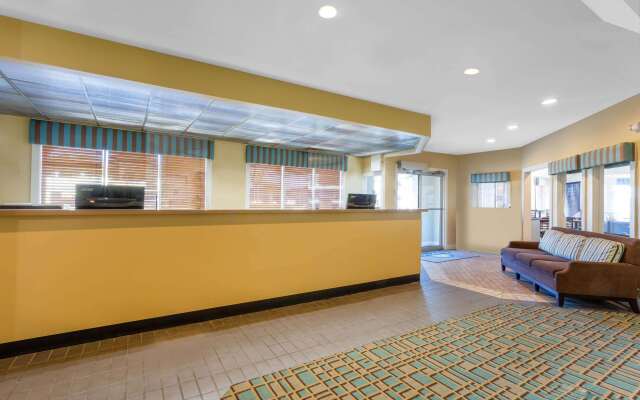 Days Inn by Wyndham Wilmington / University