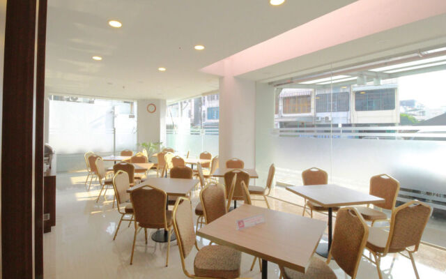 Airy Medan Petisah Waringin